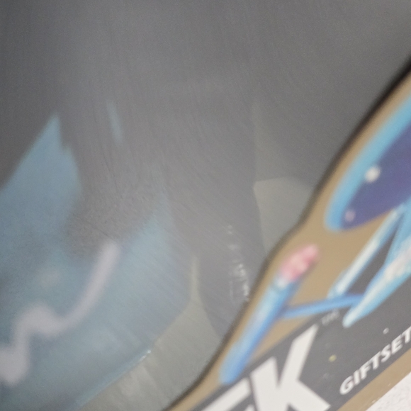 Vintage Collectors Edition Barbie & Ken Star Trek dolls Giftset in box - Picture 16 of 17